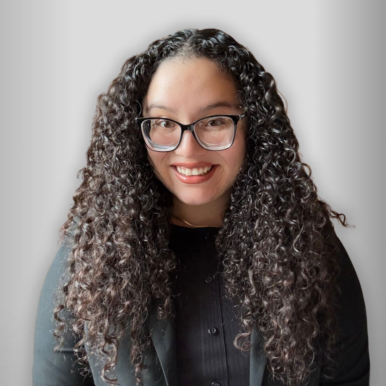 Carolina Machado headshot